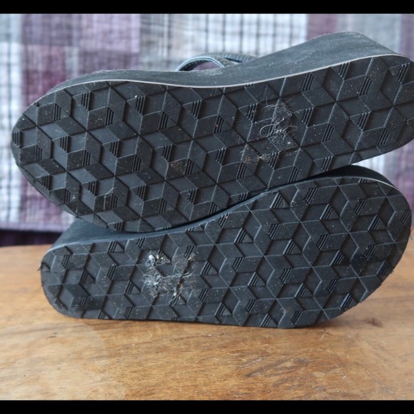 ALDO snakeskin design wedge sandals - Picture 2 of 6